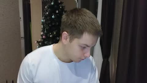 Snapshot of danila_trezzini chatting on 01.17.26 danila online show from 01.17.26