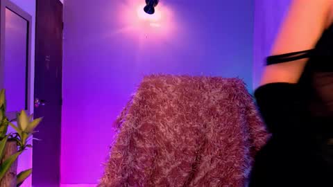 danita_veelz online show from 12.20.25