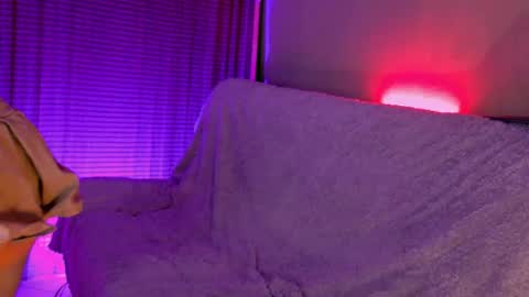 Snapshot of danita_veelz chatting on 07.21.26 danita_veelz online show from 07.21.26