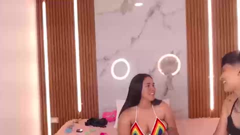 Danniela y Victoria online show from 03.12.26