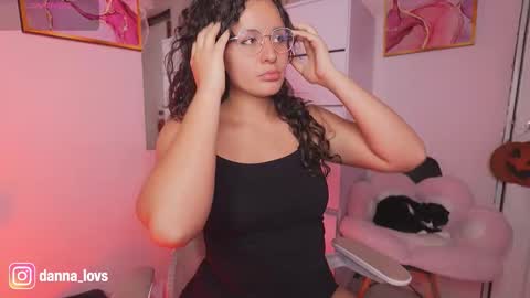 Danna Lovs online show from 10.08.25