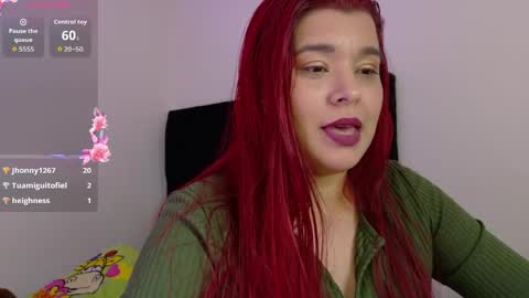 Snapshot of danna_luu chatting on 06.05.26 Danna online show from 06.05.26