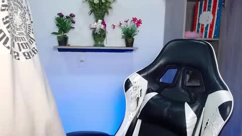 Danna online show from 11.25.25