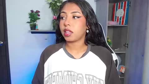 Danna online show from 11.27.25