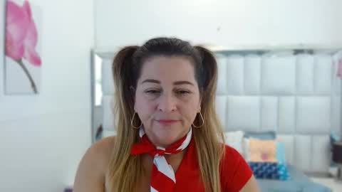 D a n n a   w e s t e r online show from 09.18.25