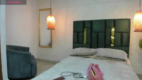 Danna  online show from 10.14.25