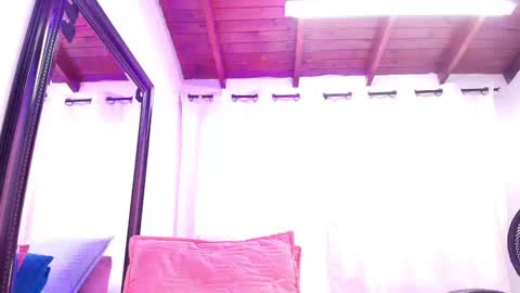 Danna Berlin  online show from 01.29.25