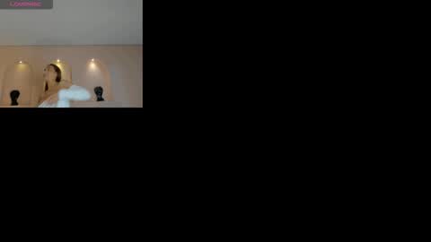 Danna Cruz  online show from 03.15.26