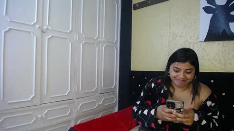 Snapshot of dannagarza chatting on 01.18.25 Danna Garza online show from 01.18.25