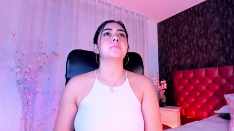 Snapshot of dannastaar chatting on 01.18.25 Danna online show from 01.18.25