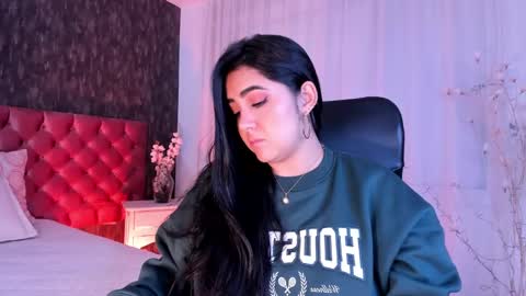 Snapshot of dannastaar chatting on 01.22.25 Danna online show from 01.22.25