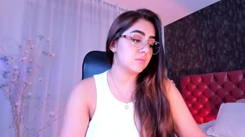 Snapshot of dannastaar chatting on 03.06.25 Danna online show from 03.06.25
