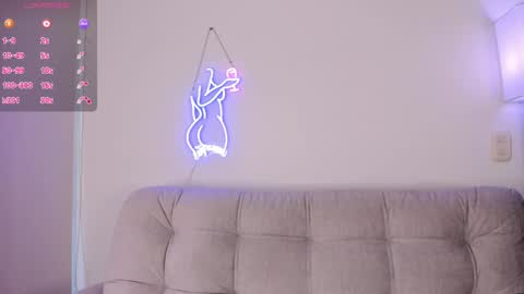 Snapshot of dannate1 chatting on 12.17.24 danna  online show from 12.17.24