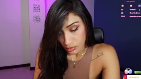 Snapshot of dannawells chatting on 12.22.24 Danna Wells online show from 12.22.24