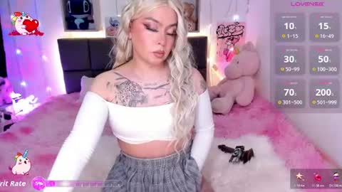 Snapshot of dannia_13 chatting on 07.15.26 dannia_13 online show from 07.15.26