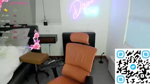 DANNI DANIELS online show from 12.22.24