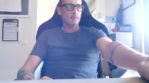 Snapshot of dannozdirekt chatting on 02.27.25 dannozdirekt online show from 02.27.25