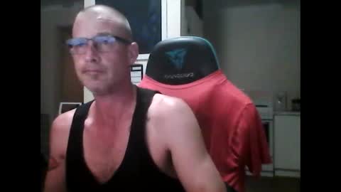 Snapshot of dannozdirekt chatting on 10.30.25 dannozdirekt online show from 10.30.25