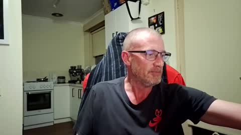 Snapshot of dannozdirekt chatting on 11.23.25 dannozdirekt online show from 11.23.25