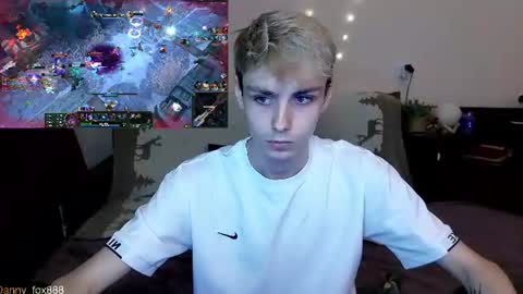Snapshot of danny_fox888 chatting on 06.21.26 Daniel online show from 06.21.26