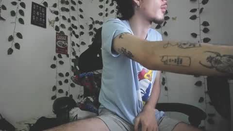 Snapshot of danny_phantom_09 chatting on 12.20.25 danny_phantom_09 online show from 12.20.25