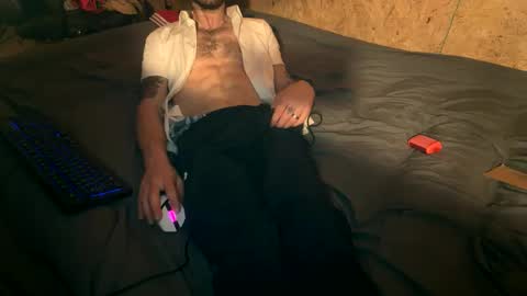 Snapshot of dannygowild chatting on 05.22.26 dannygowild online show from 05.22.26
