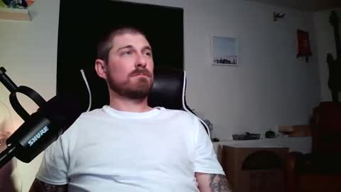 Snapshot of dante_cross_x89 chatting on 11.04.25 dante_cross_x89 online show from 11.04.25