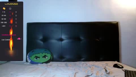  A L E J A N D R O  online show from 02.07.25