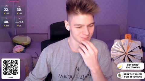 Snapshot of dantebigboi chatting on 12.26.24 Daniel online show from 12.26.24