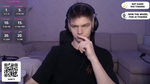 Snapshot of dantebigboi chatting on 01.06.25 Daniel online show from 01.06.25