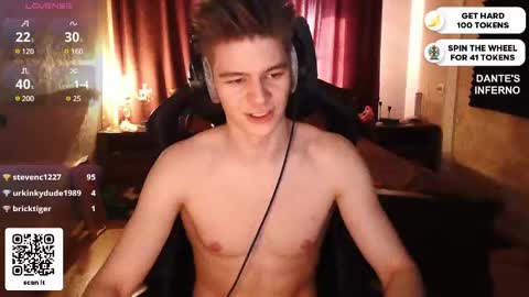 Snapshot of dantebigboi chatting on 03.04.25 Daniel online show from 03.04.25