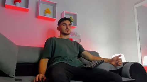 Snapshot of danteeblake chatting on 02.16.26 Dante online show from 02.16.26