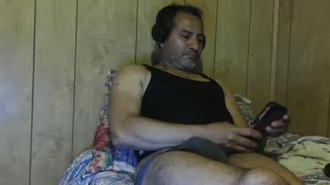 Snapshot of dantehot82 chatting on 12.30.24 dantehot82 online show from 12.30.24