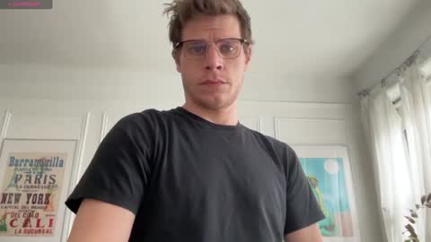 Snapshot of danteslife chatting on 01.06.25 Dante online show from 01.06.25