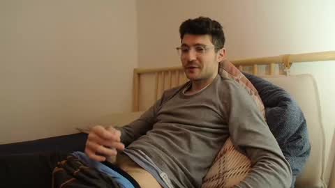 Snapshot of dantheman233 chatting on 12.27.24 Daniel online show from 12.27.24