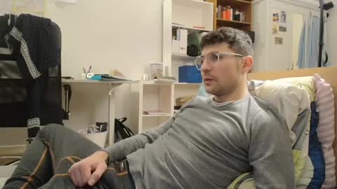 Snapshot of dantheman233 chatting on 01.14.25 Daniel online show from 01.14.25