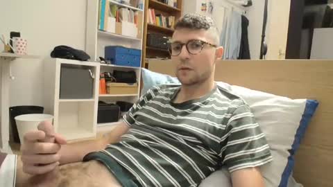 Snapshot of dantheman233 chatting on 09.16.25 Daniel online show from 09.16.25