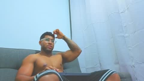 Snapshot of dany_dryy chatting on 04.27.26 Dany online show from 04.27.26