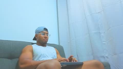 Snapshot of dany_dryy chatting on 05.08.26 Dany online show from 05.08.26
