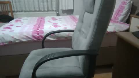 Snapshot of danydickontin chatting on 11.12.25 danydickontin online show from 11.12.25