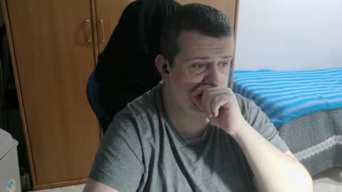 Snapshot of danysanchez1981 chatting on 02.14.26 danysanchez1981 online show from 02.14.26