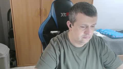 Snapshot of danysanchez1981 chatting on 02.16.26 danysanchez1981 online show from 02.16.26