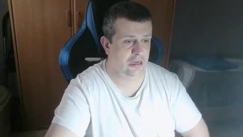 Snapshot of danysanchez1981 chatting on 02.18.26 danysanchez1981 online show from 02.18.26