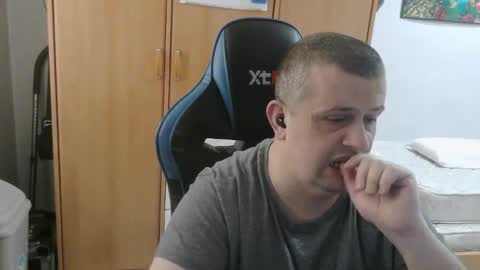 Snapshot of danysanchez1981 chatting on 02.28.26 danysanchez1981 online show from 02.28.26