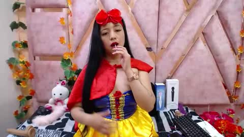 DanySwet online show from 10.23.25