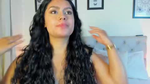 Antonella Mora online show from 11.10.25