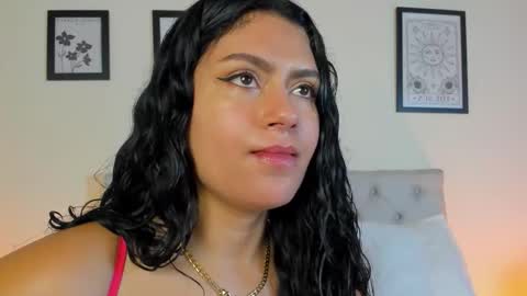 Antonella Mora online show from 12.17.25