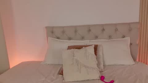 Antonella Mora online show from 07.25.26