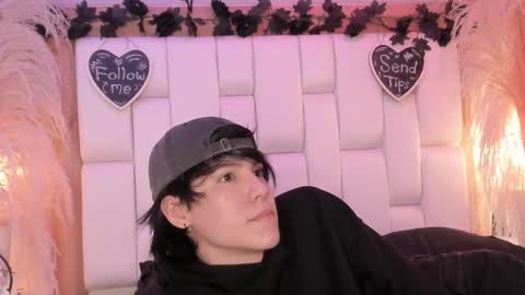 daphne_and_roger online show from 04.15.26