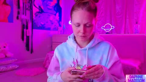 Daphne Madison online show from 02.09.26